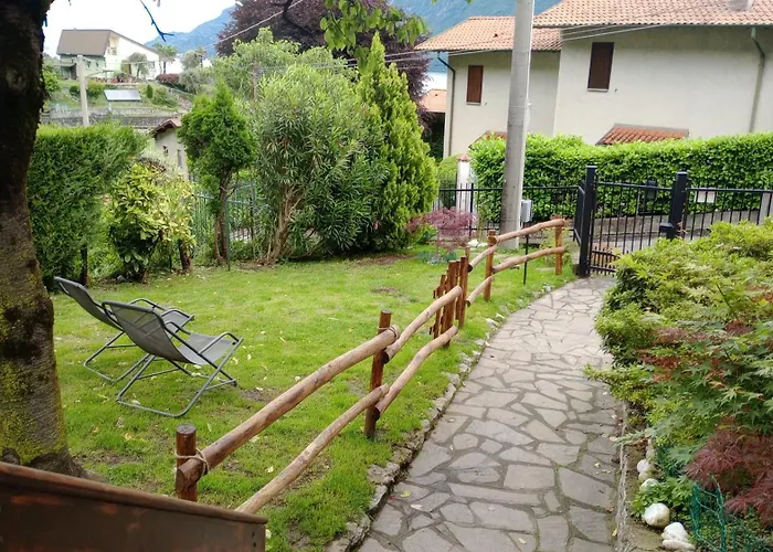 度假居 Bade House Oliveto Lario